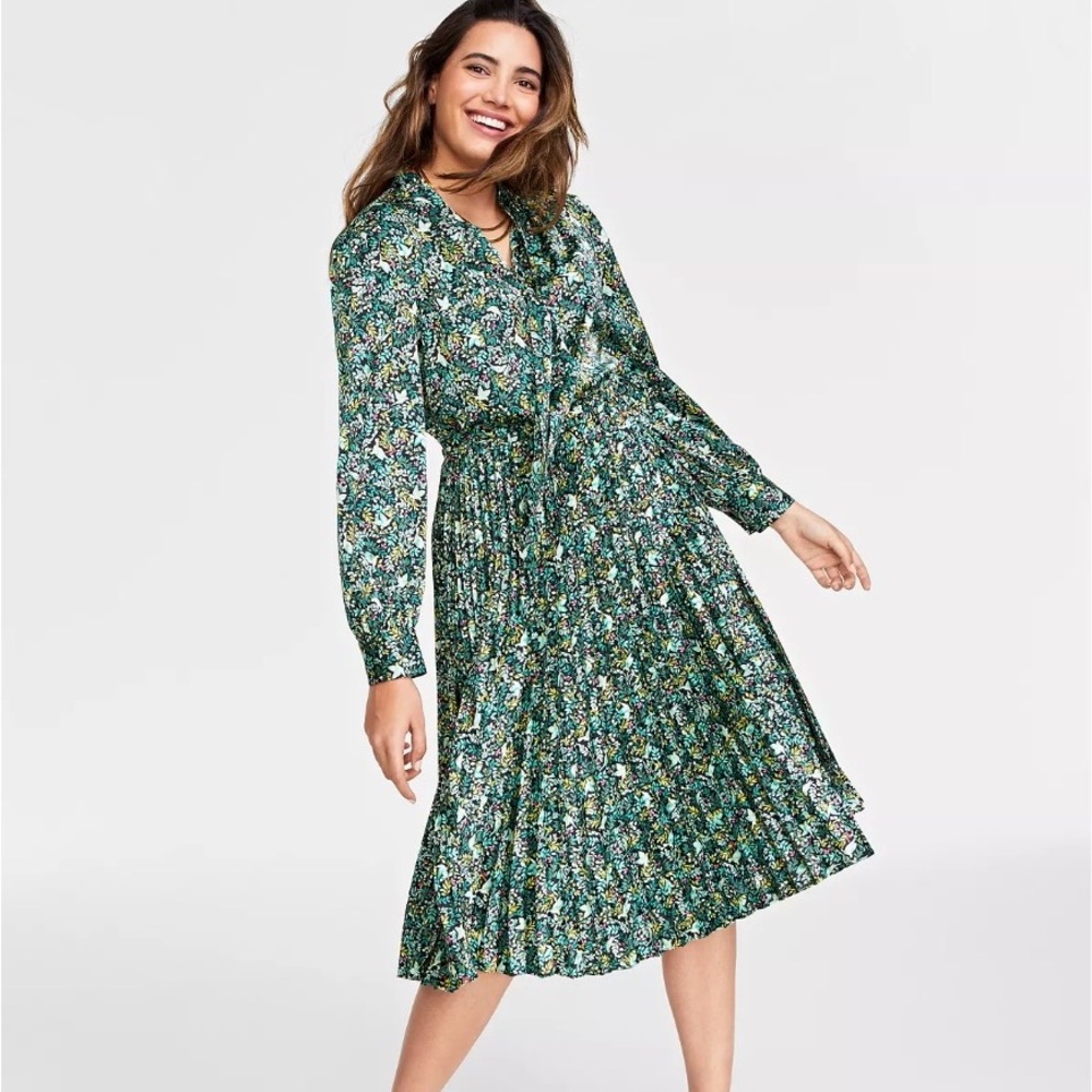 Leaving closet 5/26/25 Green Pleated Midi Dress with Bishop Sleeves
